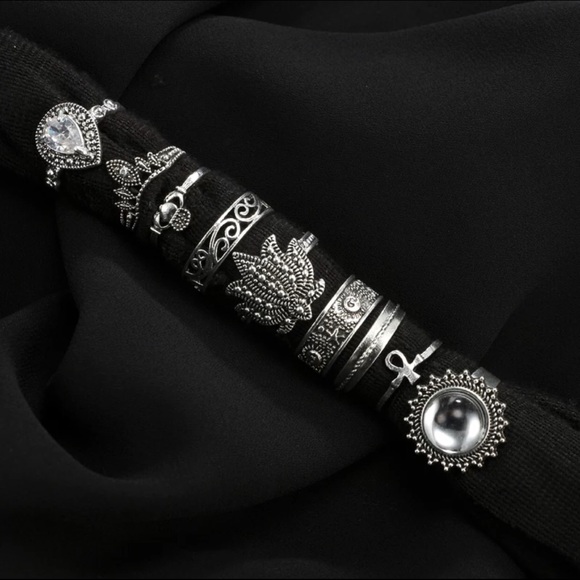 Diamond Lotus Midi Rings - Picture 4 of 6